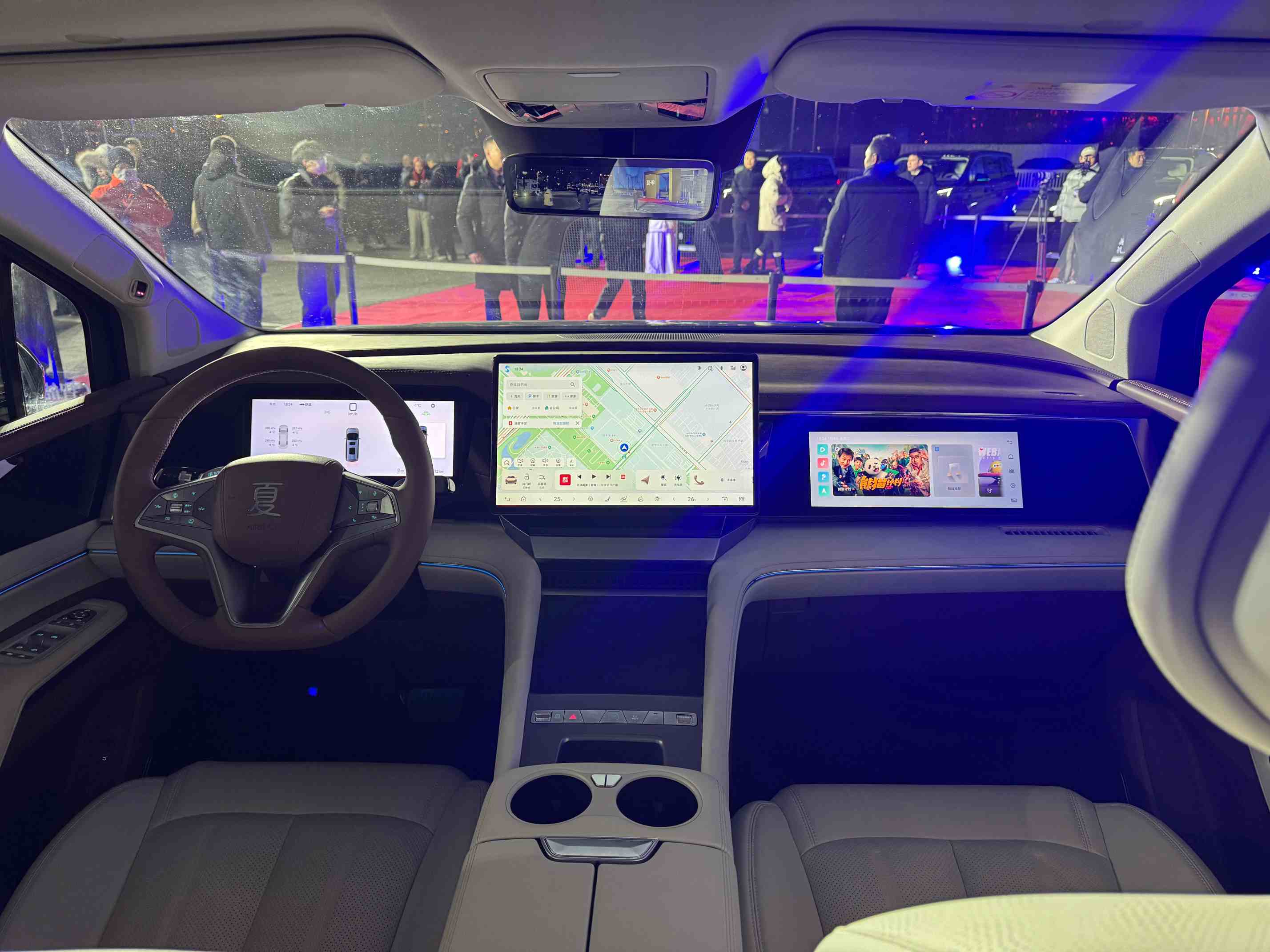 比亚迪夏:全新中大型MPV,科技与舒适的完美融合